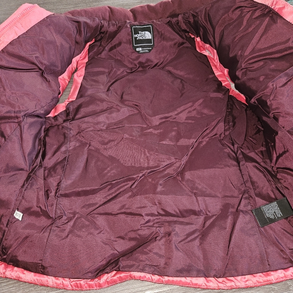 The north face 550 hot pink quilted down puffer - Picture 5 of 7